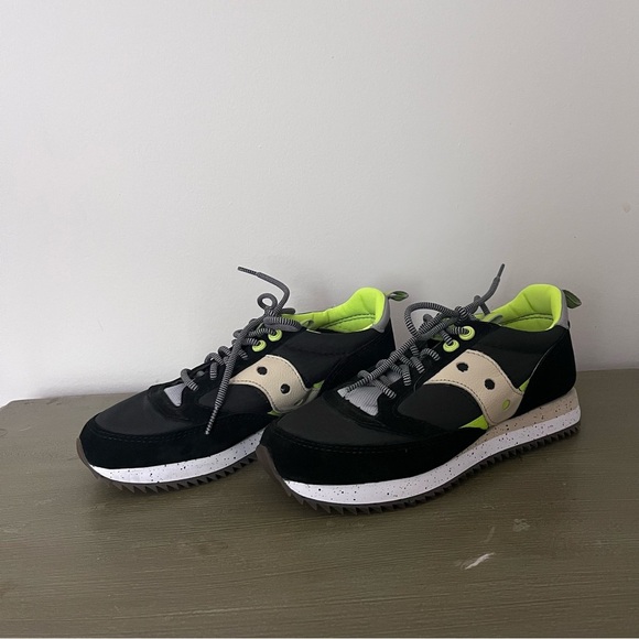 Saucony Jazz 81 Black and Lime Green Sneakers Sporty Casual Athletic Shoes - Picture 10 of 12